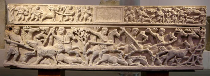 Sarcofago che mostra una caccia (marmo)